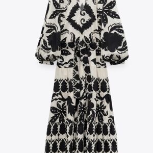 Zara Black and White Long Sleeve Dress